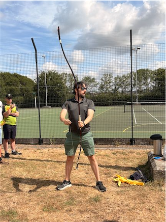 The bow has asymetric lengths above and below the arow rest to assist shooting from horseback